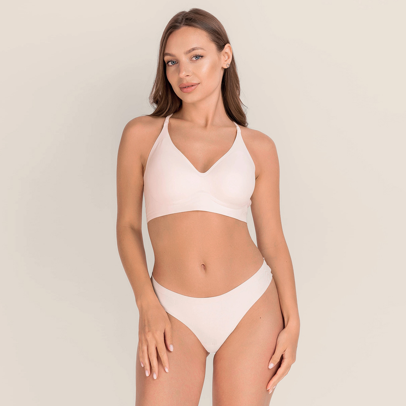 Купуйте безшовну білизну в Anabel Arto з додатковою знижкою -10% і долучайтеся до надважливого проєкту "Кейсевак для захисників"! 